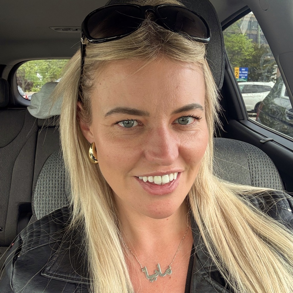 Meet your Posher, Mzr